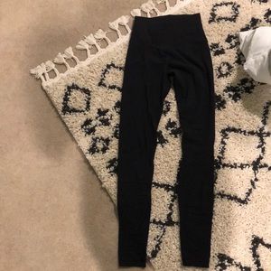 lululemon black aligns